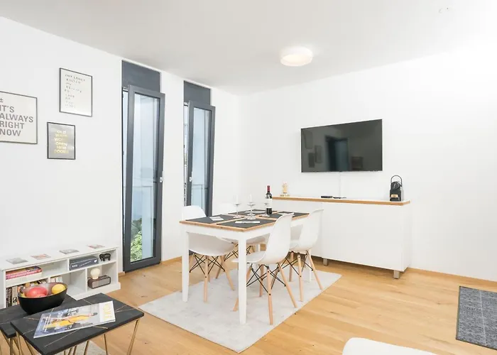 Ottakring Balcony Apartmán *